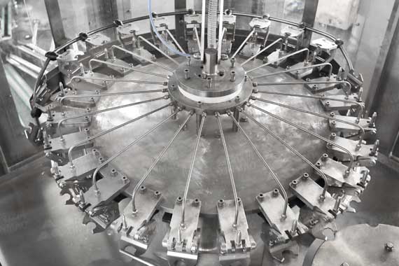 乳飲品灌裝機(jī)